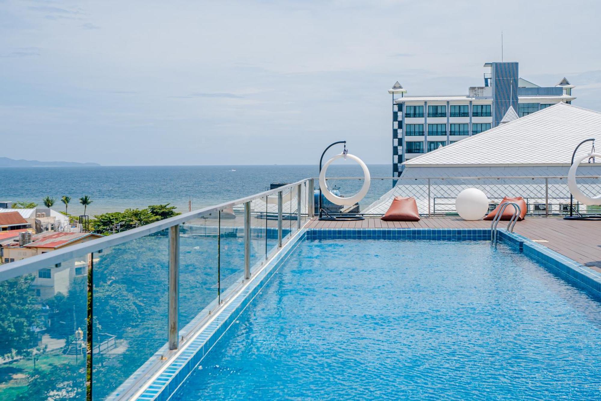 Ht9 Hotel Jomtien Beach Exterior foto
