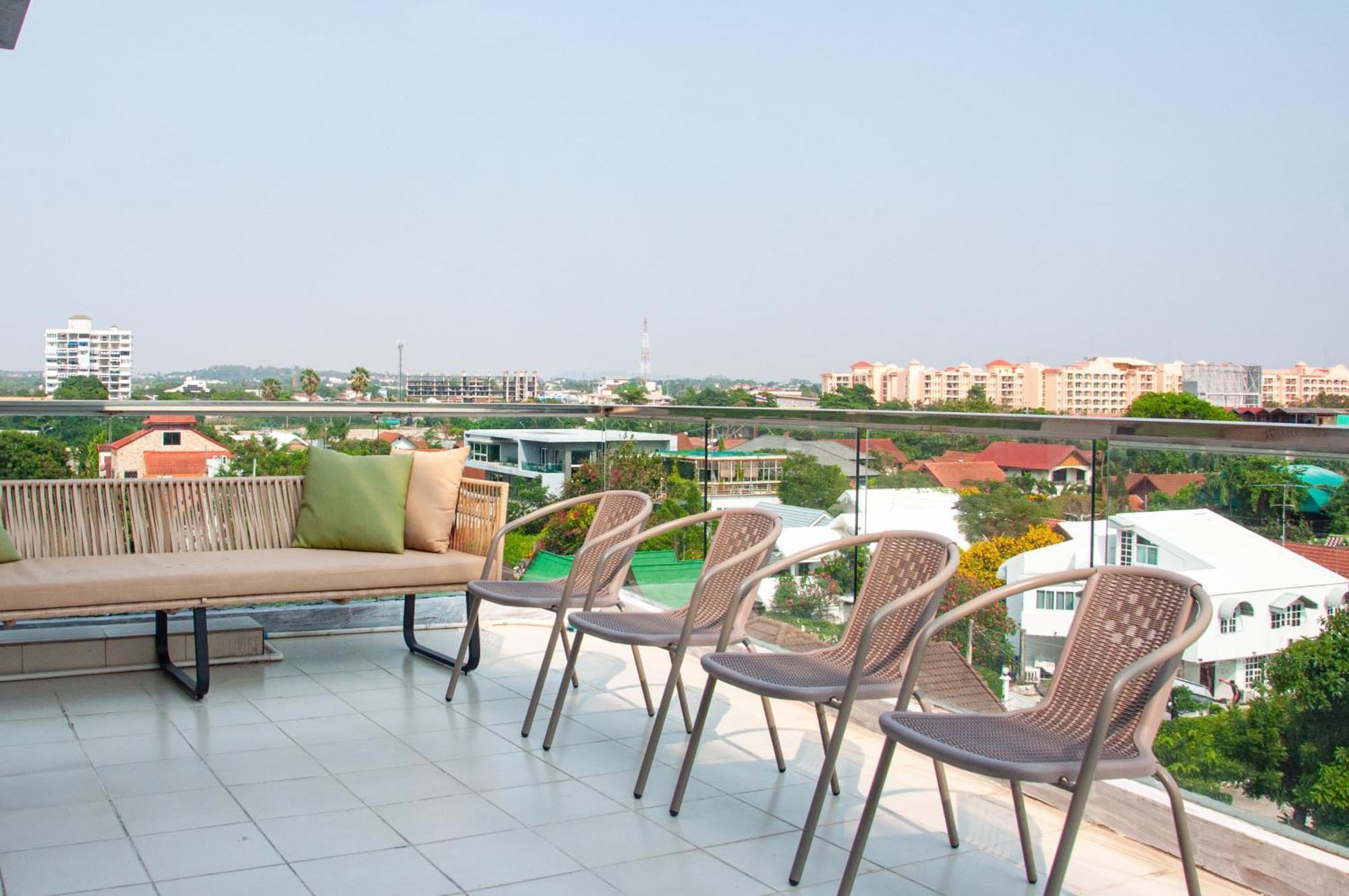 Ht9 Hotel Jomtien Beach Exterior foto